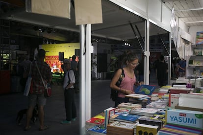 Un stand en la Setmana del Llibre en Català.