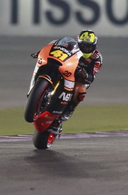 Aleix Espargaró, durante los entrenamientos en Losail
