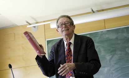 Alberto Blecua en su última clase en la UAB en 2012.