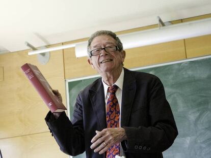 Alberto Blecua en su última clase en la UAB en 2012.