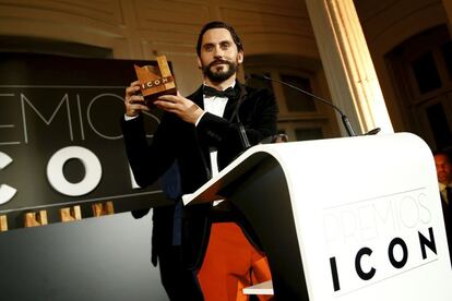 El actor Paco León recoge el premio ICON al Carisma.