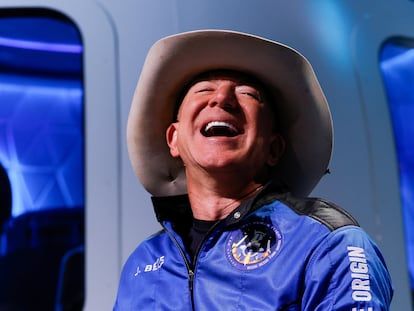 El multimillonario Jeff Bezos tras su vuelo a la frontera del espacio el pasado 20 de julio.