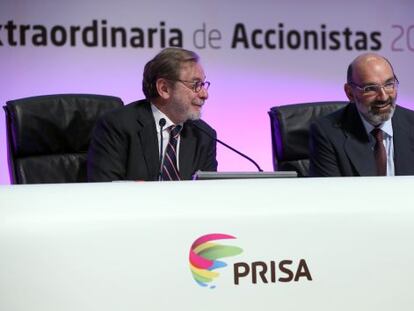 Cebrián y Abril-Martorell, en la Junta de Accionistas.