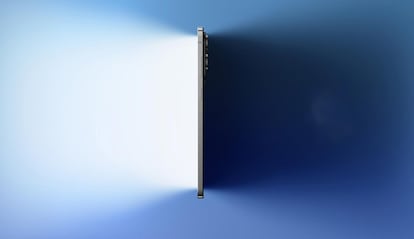 Imagen del lateral del Samsung Galaxy S25 Edge