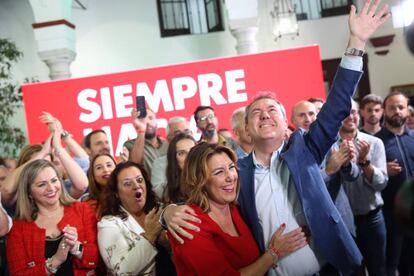 El alcalde de Sevilla, Juan Espadas, junto a la secretaria general del PSOE andaluz, Susana Díaz.