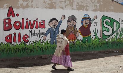 Propaganda a favor de la reelecci&oacute;n en las calles de El Alto, Bolivia.