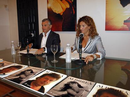 Paulino Plata y María Ángeles Carrasco, ayer en la sede del Instituto Andaluz del Flamenco.