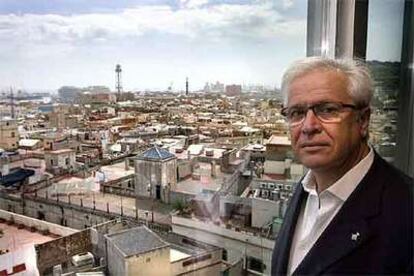 Joan Clos, alcalde de Barcelona y futuro ministro de Industria, durante la entrevista.