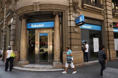 Sucursal del banco de Sabadell en Barcelona