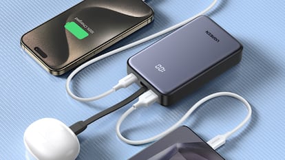 Artículo de EL PAÍS Escaparate que describe la rebaja en la batería externa de 20.000 mAh de Ugreen.