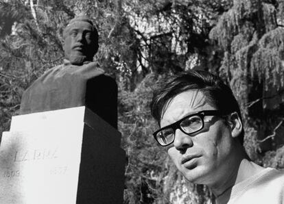 Francisco Umbral en Madrid, en 1964.