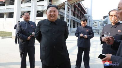 El líder norcoreano Kim Jong-Un en una fotografía difundida este sábado por la agencia estatal KCNA