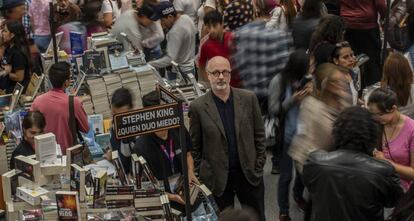 El escritor Rodrigo Fresán, en la Feria Internacional del Libro de Guadalajara (FIL), en Jalisco (México), en 2019.