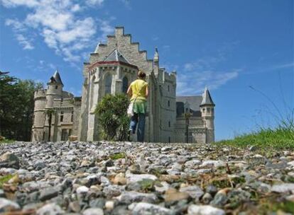 Sobre una colina en Hendaia se erige el Chateau d'Abbadia, proyectado por el mismo Anton d'Abbadie