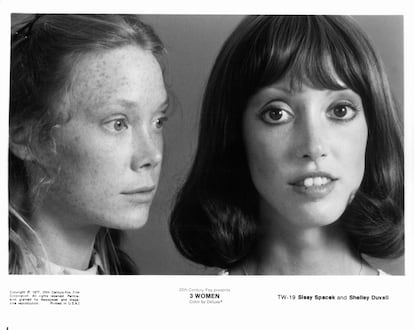 Sissy Spacek and Shelley Duvall in a scene from '3 Women' (1977). 