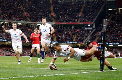 El inglés Anthony Watson, en el partido contra Gales.