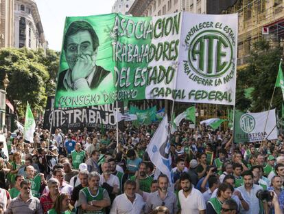 Los trabajadores estatales se preparan para volver a marchar el 11 de agosto.