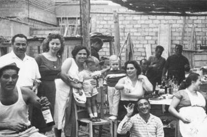 Marineros gallegos en una fiesta celebrada en Chimbote (Perú) en los años 60.