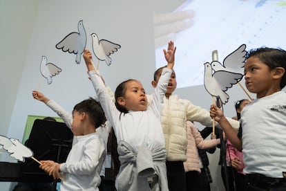 Lanzamiento del coro Hijas e Hijos de la paz, conformado por hijas e hijos de excombatientes de la extinta guerrilla de las FARC.