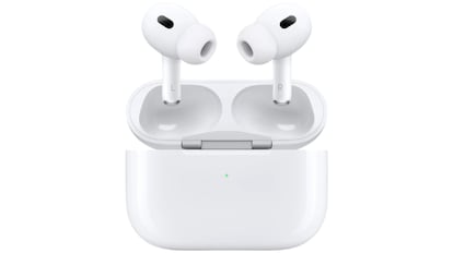 Este modelo de auriculares intrauditivos de Apple incluyen puerto USB-C en su estuche de carga.