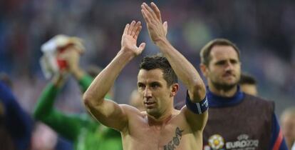 Srna aplaude tras el empate de Croacia con Italia.
