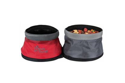 Comedero doble (para comida y agua) y plegable para que tu perro disfrute de un banquete al aire libre. Precio: 9,50 euros.