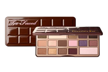 Paleta de sombras con aspecto de tableta de chocolate de Too Faced (50 euros aproximadamente).