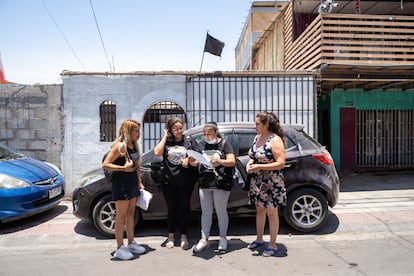 Mamitas del Plomo es una fundación formada por madres de niños afectados por la contaminación, especialmente de plomo y arsénico, que lucha por la aplicación efectiva y ampliación de la Ley 20590 de Polimetales.
