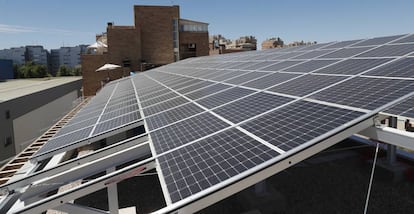 Instalación fotovoltaica en una vivienda particular. 