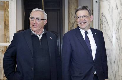 El alcalde de Valencia, Joan Rib&oacute; (izquierda), y el presidente de la Generalitat, Ximo Puig, en el Ayuntamiento