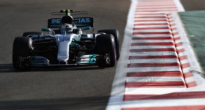 Bottas, durante la crono en Abu Dhabi