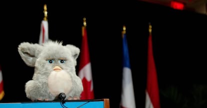Un Furby en una presentación en Nueva York.