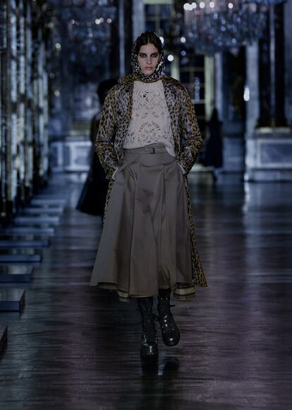DIOR_AW21_LOOK__44