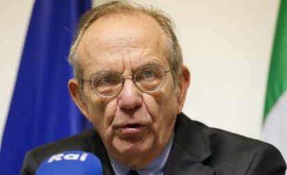 El ministro de Econom&iacute;a y Finanzas italiano, Pier Carlo Padoan.