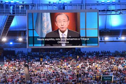 Ban Ki-moon se dirige a los asistentes.