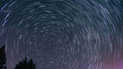 Lluvia de estrellas durante las Perseidas de 2016.