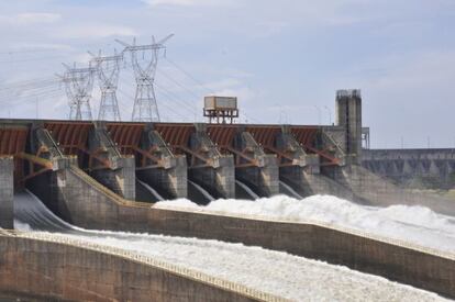 La planta hidroel&eacute;ctrica de Itaipu, la m&aacute;s grande de Latinoam&eacute;rica.