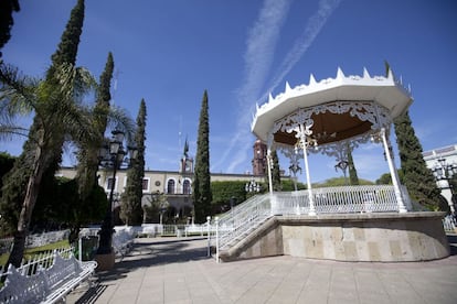 O kiosco da praça central da Barca, onde a cada domingo a banda de m?oca para os vizinhos. Nas quintas-feiras pela noite 500 famílias, diz o prefeito, participam em uma rota ciclista pelo povo.