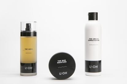Bruma protectora con perfume ‘The Aura’ (26 euros), crema acondicionadora (28 euros) y champú solido hidratante con seis aceites naturales (20,90 euros), de LI:OH.