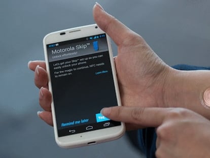Motorola presenta un tatuaje digital para desbloquear el Moto X