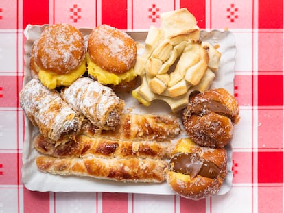 Bolas de fraile con crema pastelera, cremona, cañoncitos de dulce de leche, vigilantes y bolas de fraile con dulce de leche de la clásica panadería Vicente López.