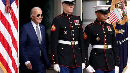 El presidente de EE UU, Joe Biden, en la ceremonia de indulto del pavo, este lunes en la Casa Blanca.