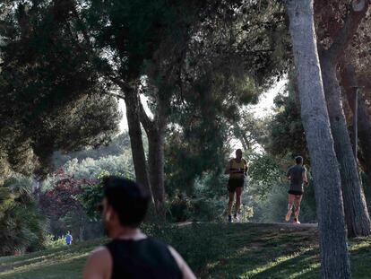 El río de Valencia cumple 35 años reconvertido en un jardín de nueve kilómetros de longitud en el antiguo cauce del Turia, que atraviesa toda la ciudad de Oeste a Este.