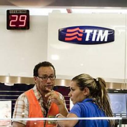 Telefónica encuentra nuevas sinergias en las filiales de Telecom Italia