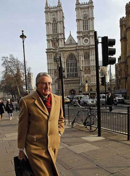 El Ex asesor legal del Foreign Office, Michael Wood, hoy en Londres