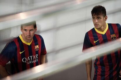 Messi y Neymar antes del saltar al terreno de juego.