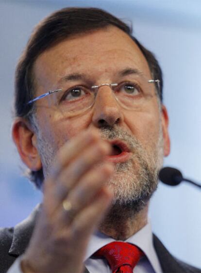El líder del PP, Mariano Rajoy, durante su comparecencia ayer.