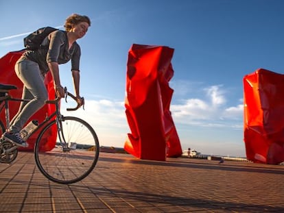 Rock Strangers, escultura del artista belga Arme Quinze en Ostende.