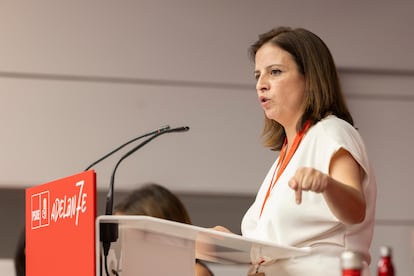 Adriana Lastra, en el comité federal del PSOE: “Cuando una feminista alza la voz se convierte en un blanco fácil”