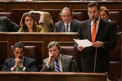 El líder del PP, Mariano Rajoy, durante su interpelación al presidente del Gobierno.